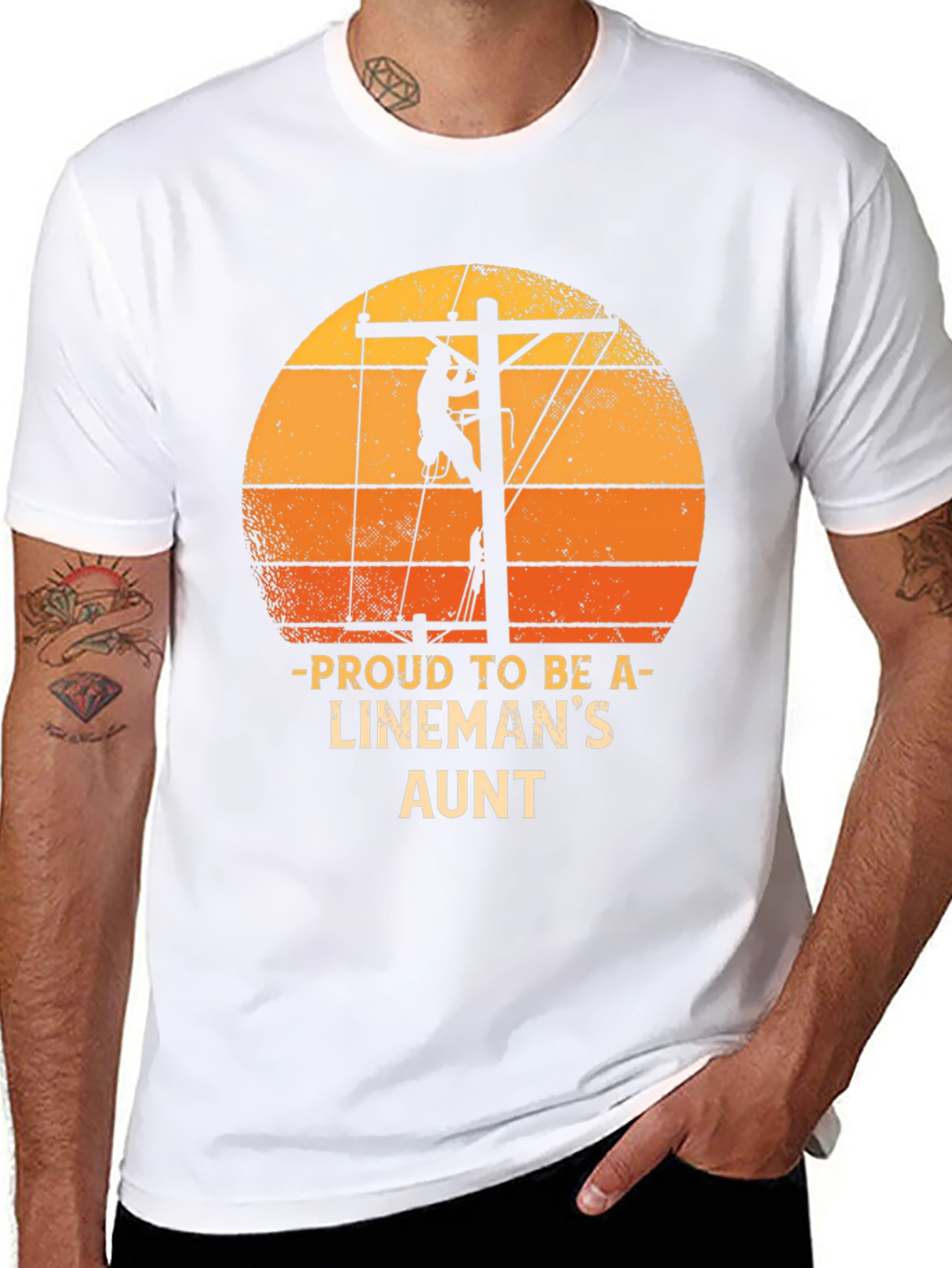 Proud Linemans Aunt T-Shirt Retro Sunset Lineworker Tee