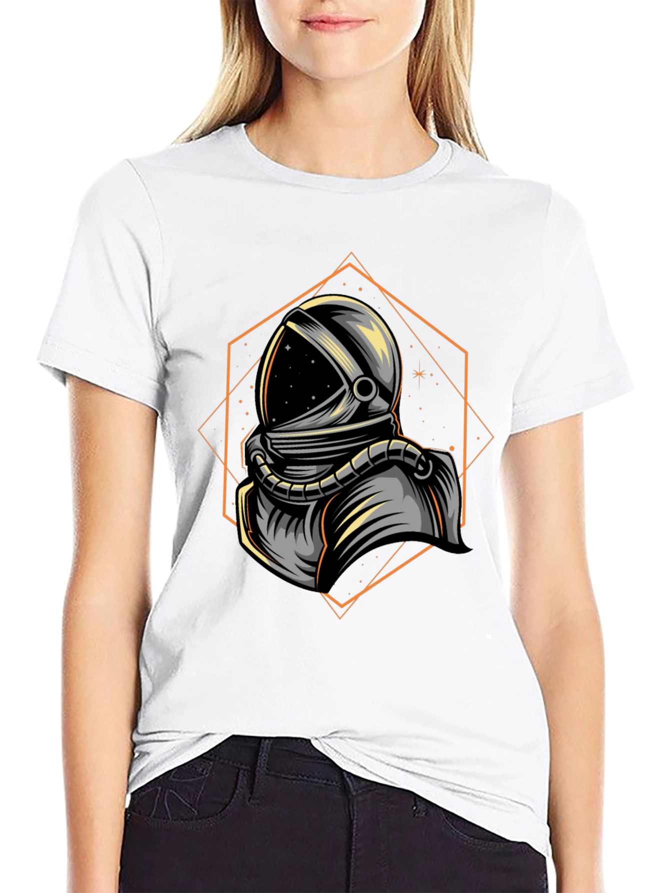 Astronaut Helmet Graphic Tee - Space Enthusiast T-Shirt