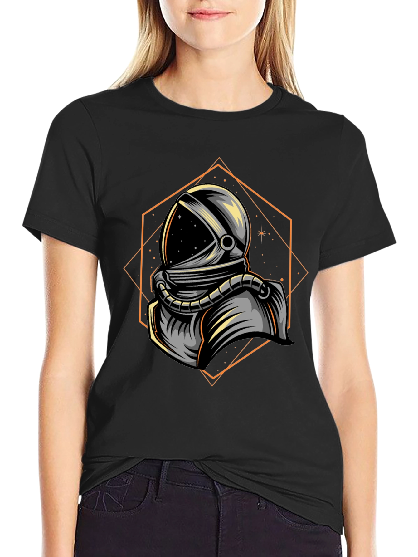 Astronaut Helmet Graphic Tee - Space Enthusiast T-Shirt