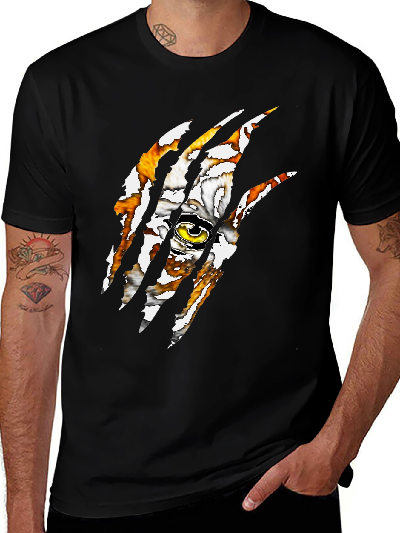 Tiger Eye Claw T-Shirt - Graphic Print