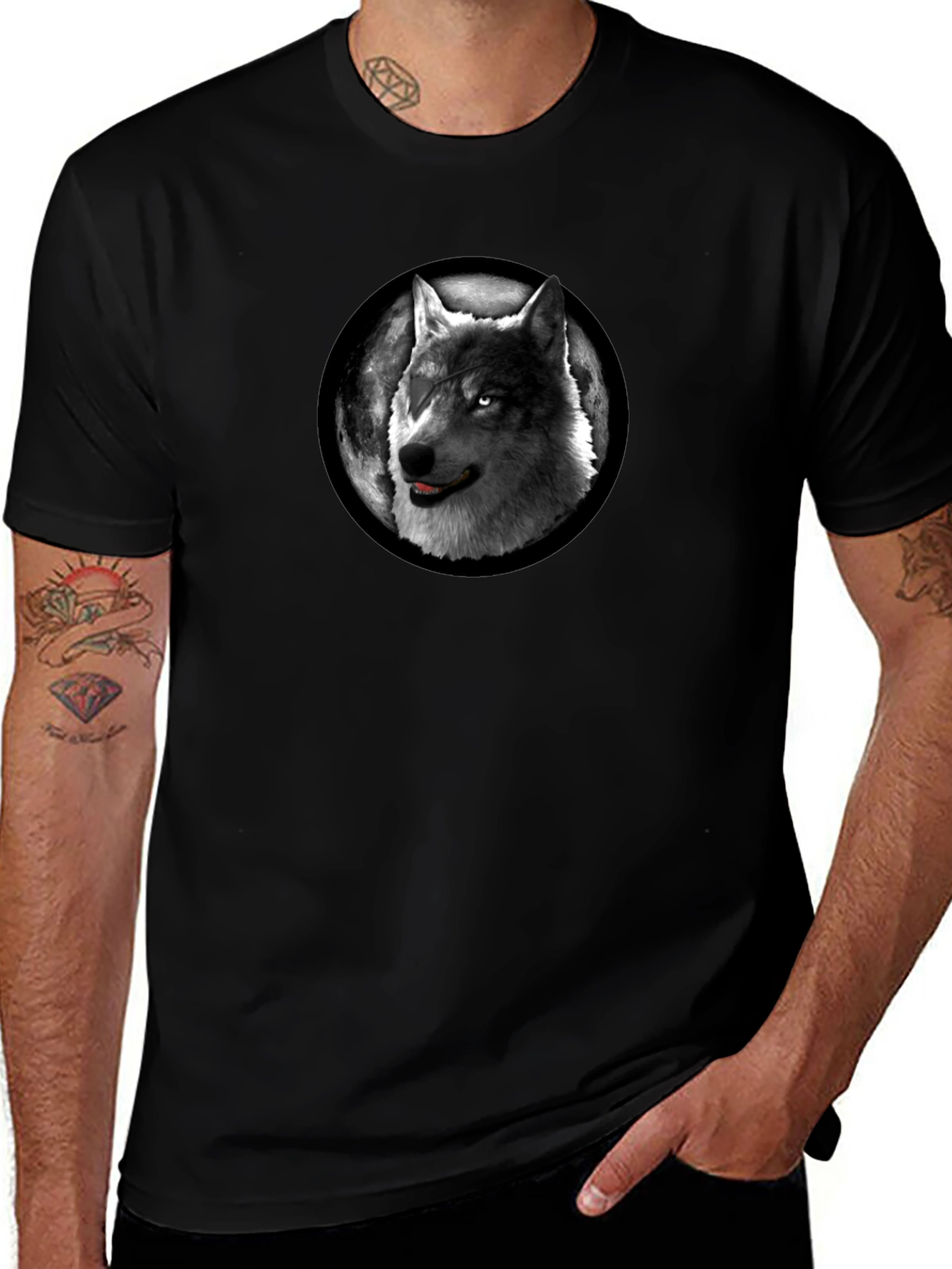 Wolf Moon T-Shirt - Stylish Graphic Tee